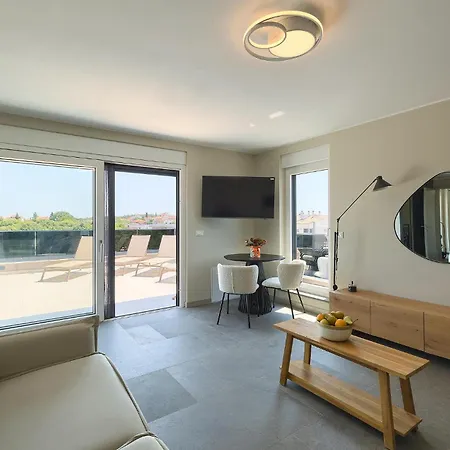 3 Bedroom Awesome Home In Stinjan بيت للعطل Štinjan