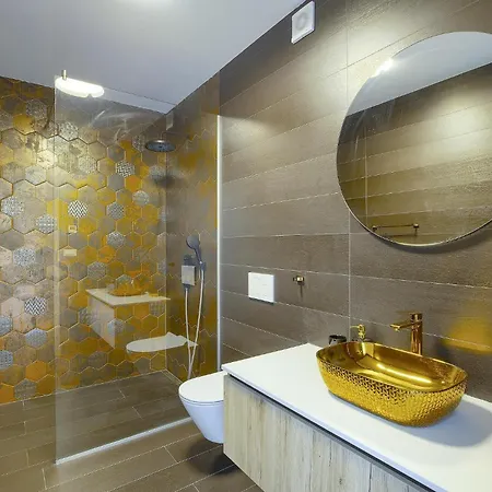 3 Bedroom Awesome Home In Stinjan Štinjan