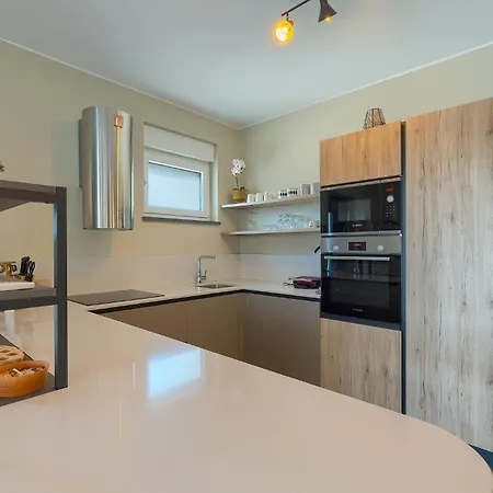 بيت للعطل 3 Bedroom Awesome Home In Stinjan