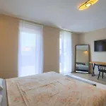 Feriehus 3 Bedroom In Štinjan