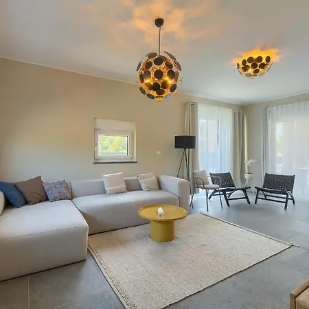 3 Bedroom Awesome Home In Stinjan Prázdninový dům *