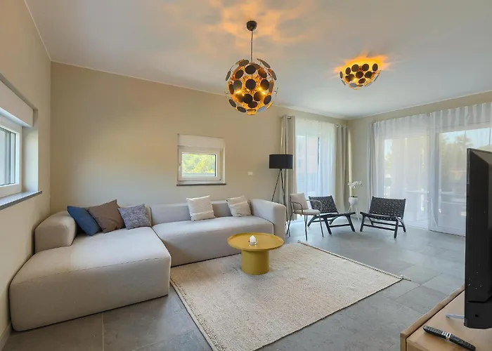 3 Bedroom In 펜션 *