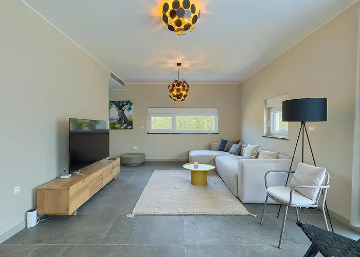 3 Bedroom In 펜션